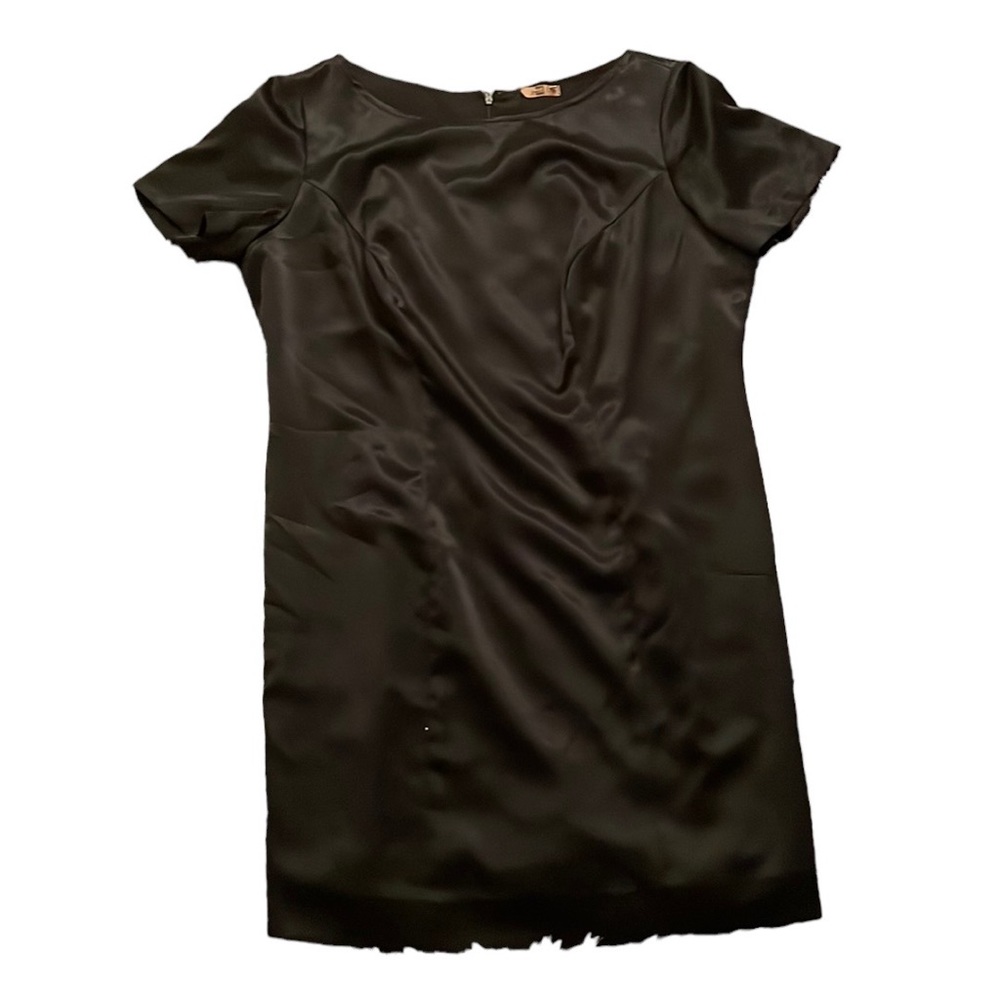 I am selling 2 dresses for party’s